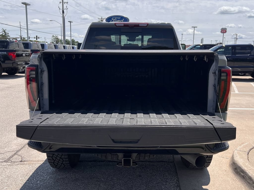 Used 2024 GMC Sierra 2500 AT4X AWD/4WD image 16