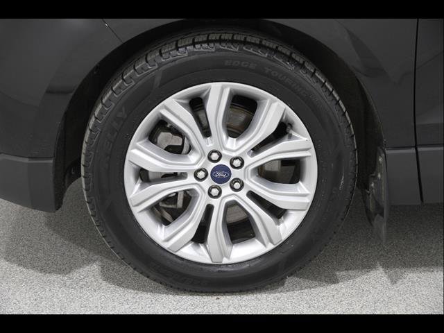 Certified 2022 Ford Edge Titanium w/ Equipment Group 301A AWD/4WD image 24