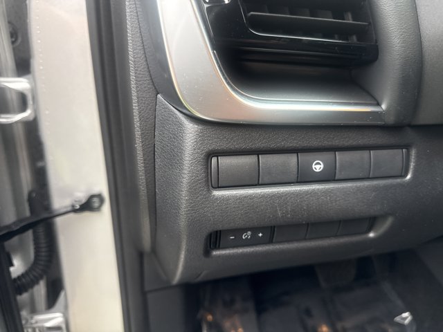 Used 2021 Nissan Rogue SV FWD image 13