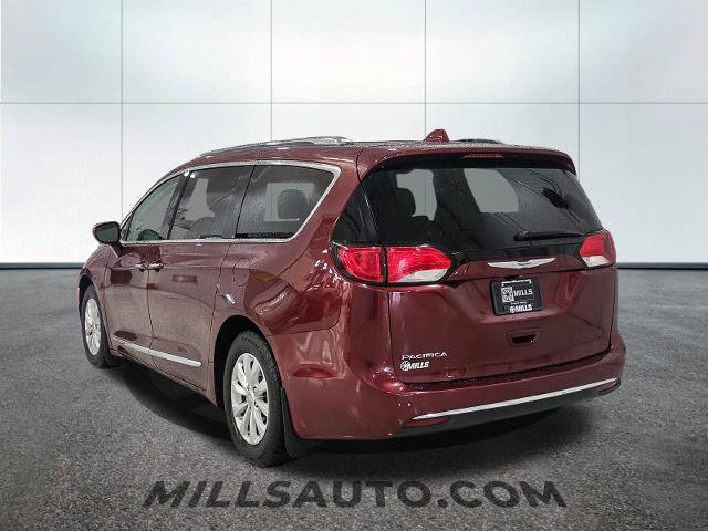 Used 2018 Chrysler Pacifica Touring-L Plus w/ Advanced Safetytec Group FWD image 5