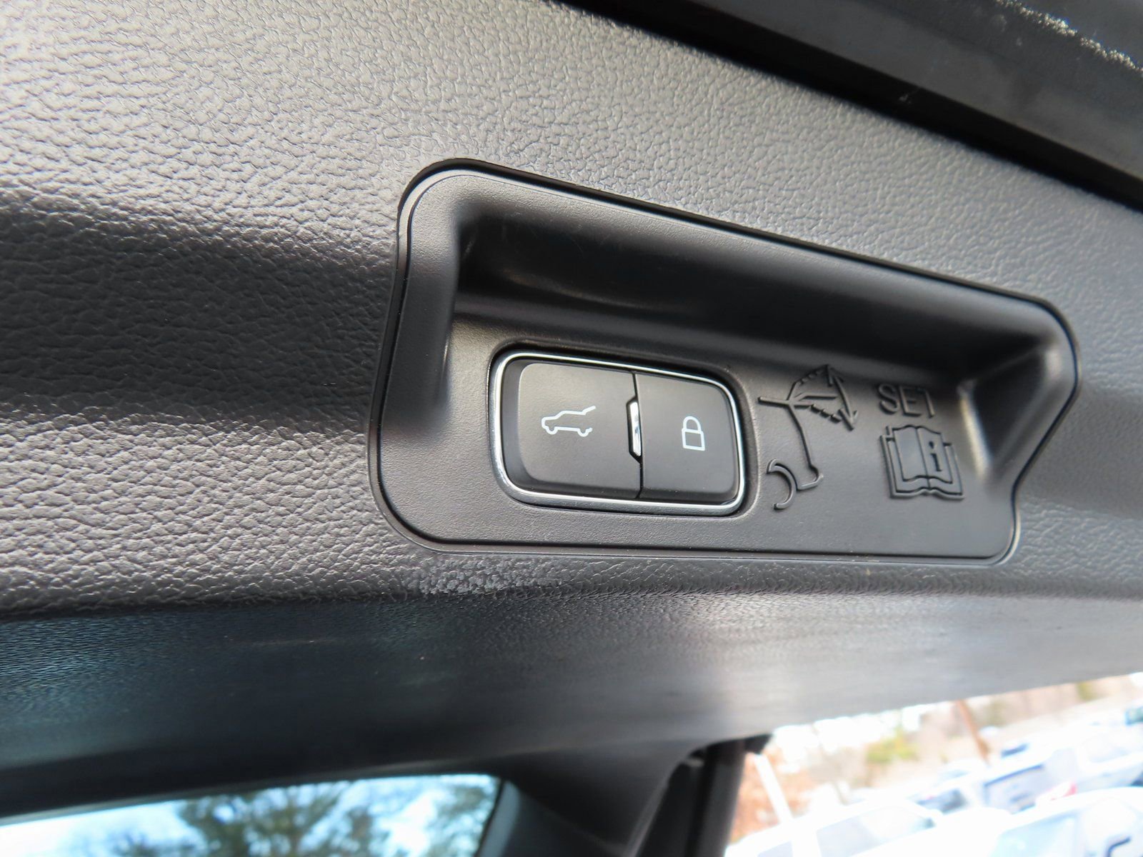 Certified 2023 Ford Explorer XLT w/ Equipment Group 202A image 38