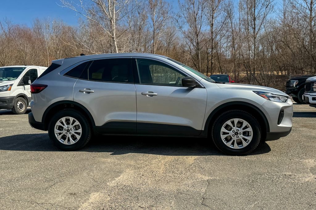 Certified 2023 Ford Escape Active AWD/4WD image 2