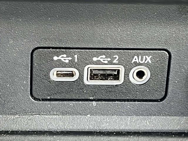 Used 2025 Nissan Sentra SV image 19