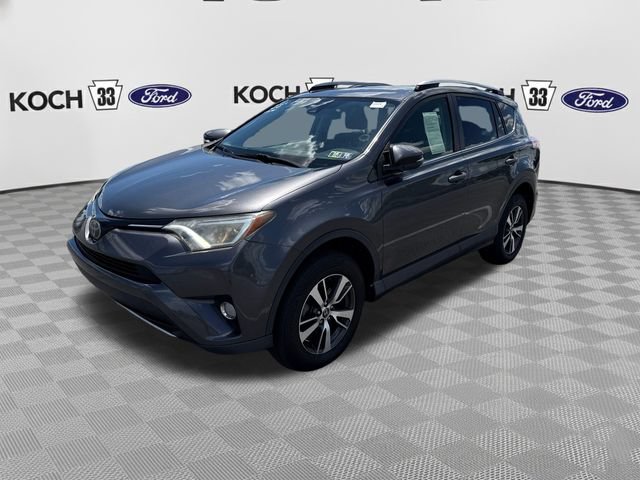 Used 2018 Toyota RAV4 XLE w/ Plus Extra Value Package AWD/4WD image 3