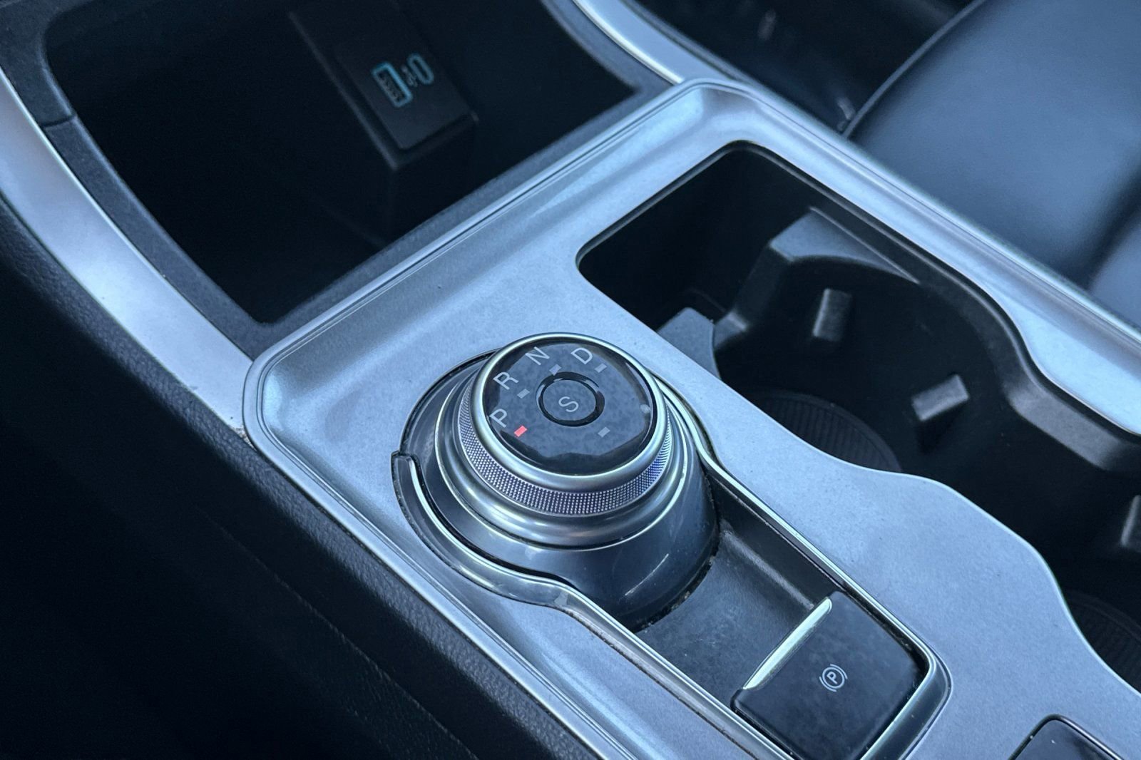 Certified 2024 Ford Edge SEL image 33