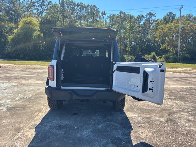 Certified 2025 Ford Bronco Outer Banks w/ Black Appearance Package AWD/4WD image 19