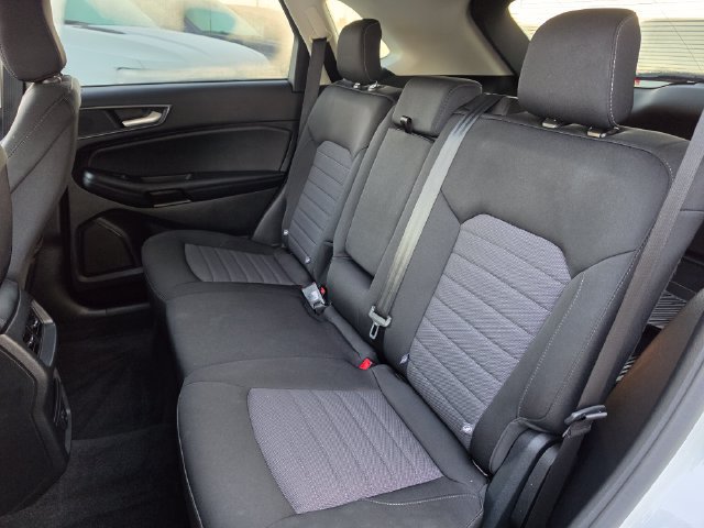 Certified 2020 Ford Edge SE FWD image 17