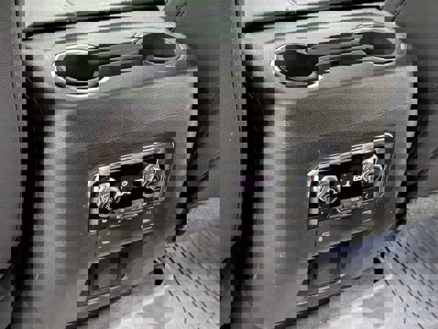 Used 2023 GMC Yukon SLT w/ SLT Premium Package image 20