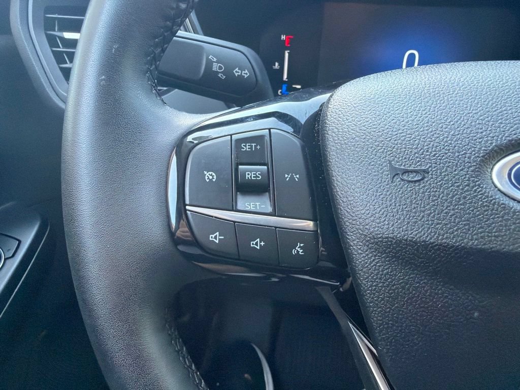Certified 2023 Ford Escape Active AWD/4WD image 28