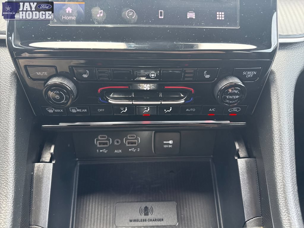 Used 2025 Jeep Grand Cherokee Altitude RWD image 19