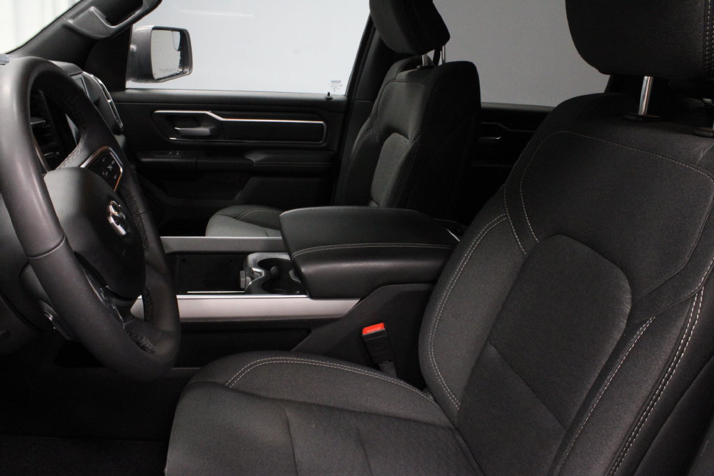 Used 2025 RAM 1500 Big Horn AWD/4WD image 22