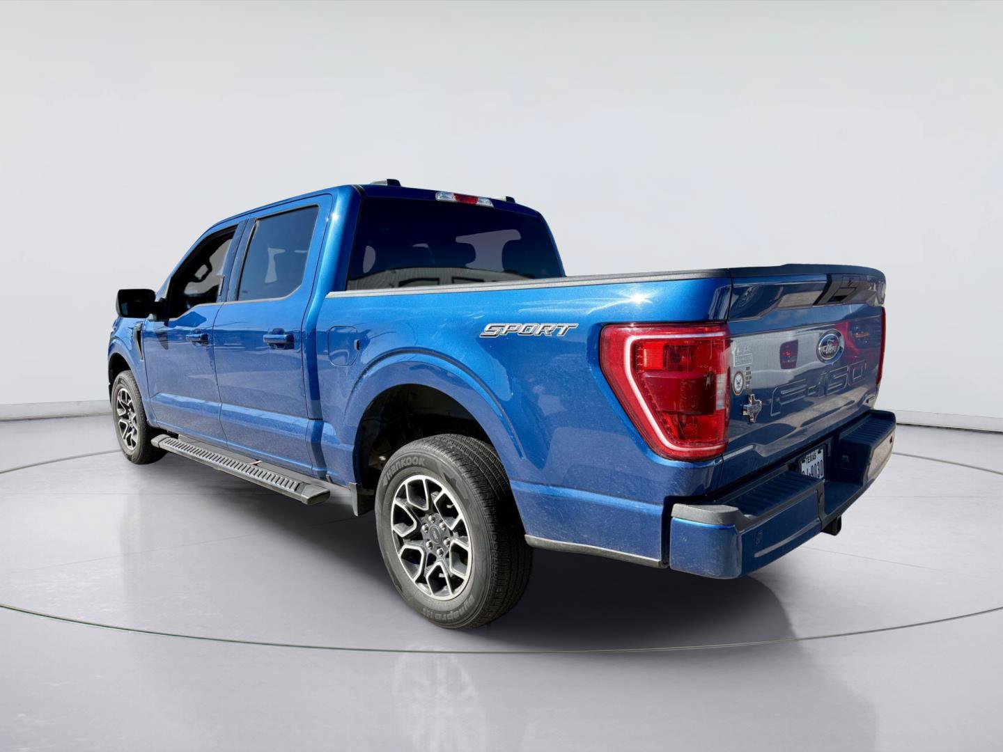 Certified 2022 Ford F150 XLT w/ Equipment Group 301A Mid RWD image 8