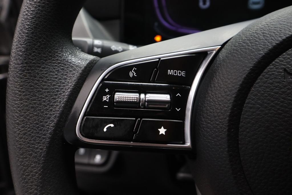 Used 2024 Kia Seltos LX image 28