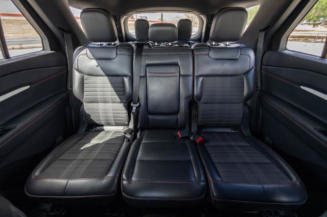 Certified 2025 Ford Explorer ST-Line w/ Premium Package RWD image 20