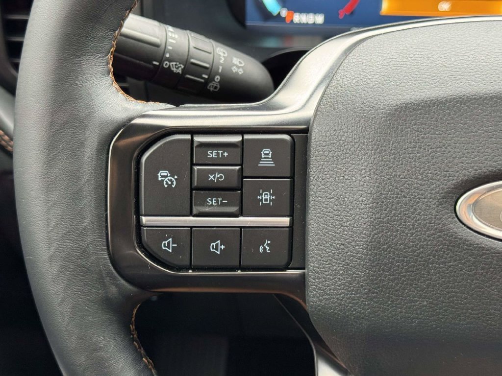 Certified 2023 Ford Expedition Platinum AWD/4WD image 12