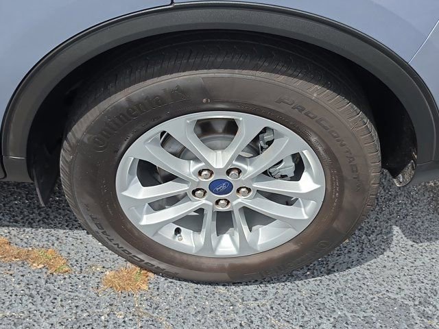 Certified 2022 Ford Escape S image 9