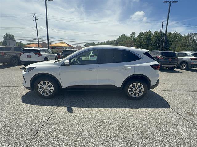 Certified 2023 Ford Escape Active w/ Tech Pack #2 AWD/4WD image 2