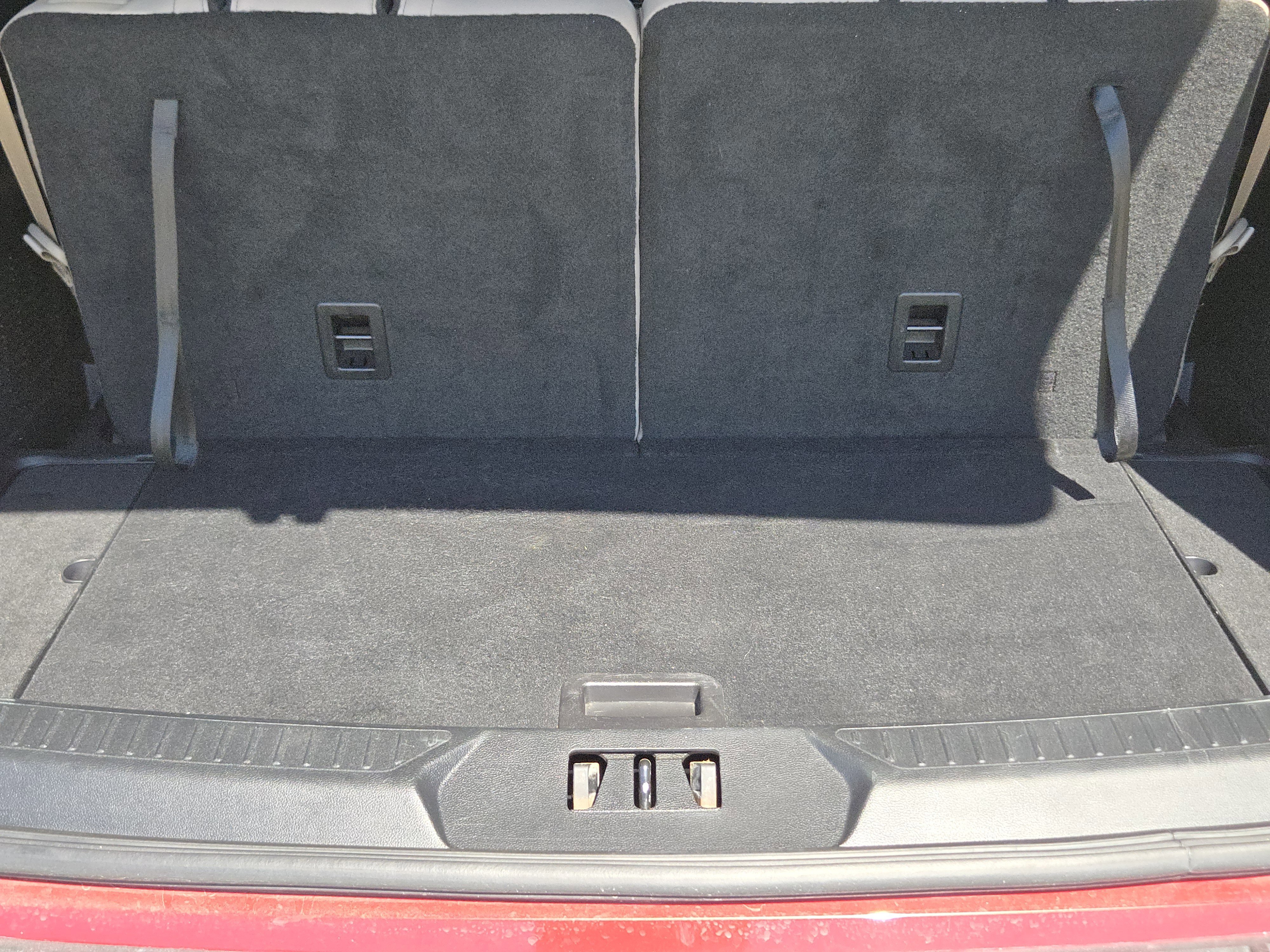 Certified 2022 Ford Explorer XLT w/ Equipment Group 202A image 30