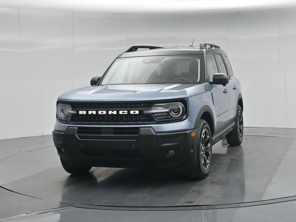 Certified 2025 Ford Bronco Sport Outer Banks w/ Outer Banks Tech Package+ AWD/4WD image 58