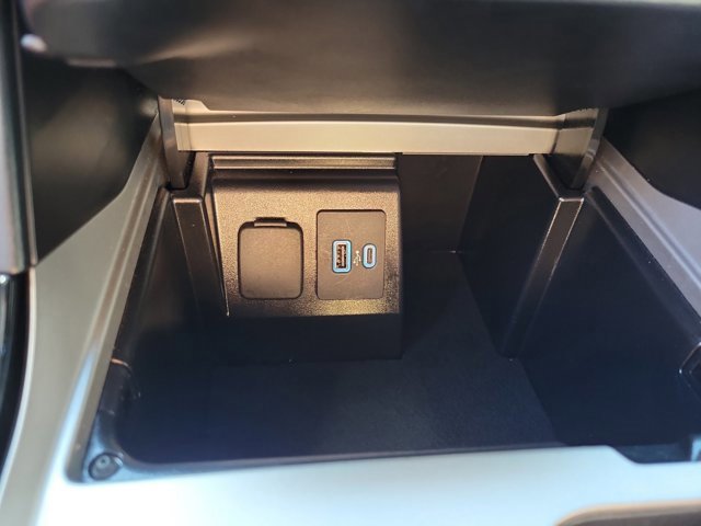 Certified 2024 Ford Explorer ST w/ Equipment Group 401A image 30