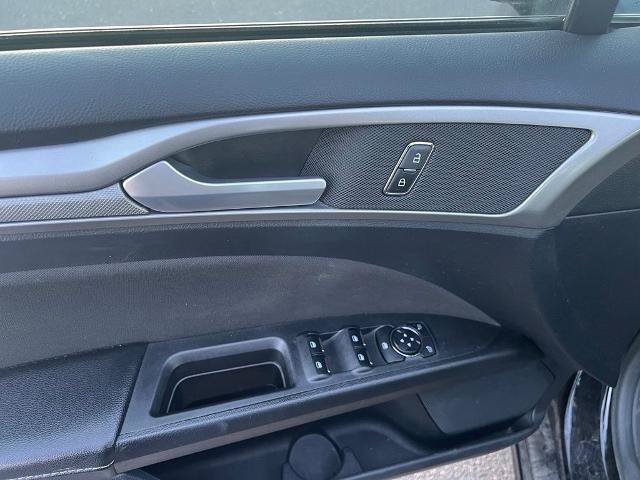 Certified 2020 Ford Fusion SE FWD image 14