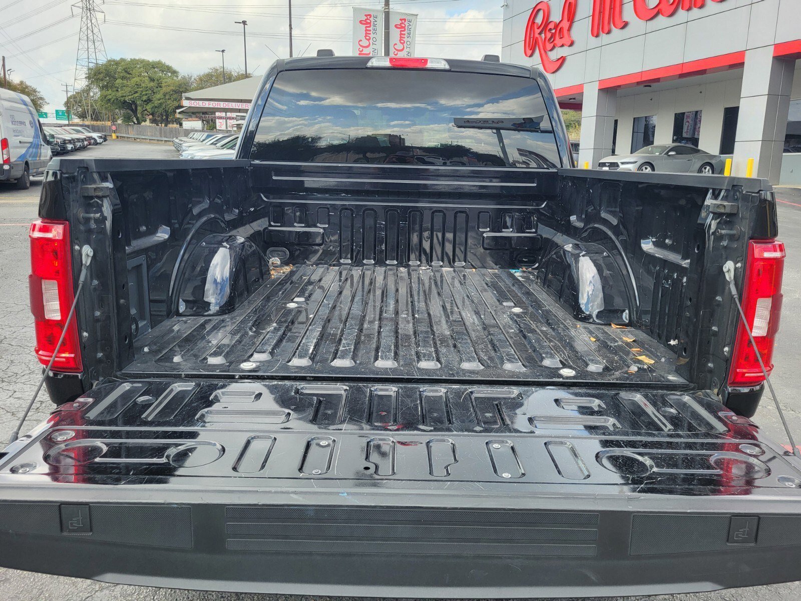 Certified 2023 Ford F150 XLT w/ Equipment Group 302A High image 31