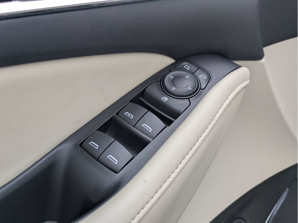 Used 2021 Buick Enclave Essence w/ Sound and Sites Package FWD image 12