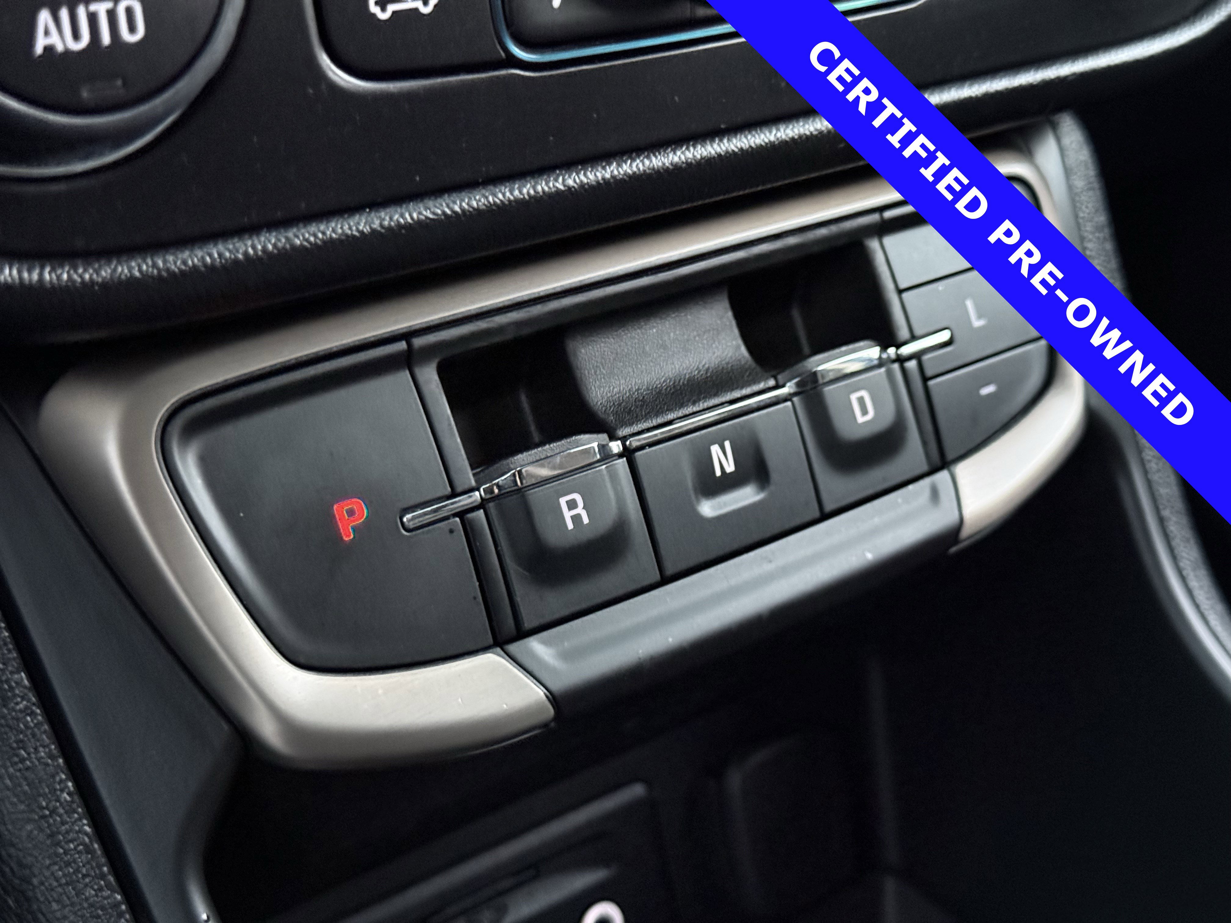 Used 2023 GMC Terrain Denali image 32