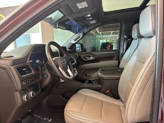 Used 2022 GMC Yukon SLT w/ SLT Premium Package AWD/4WD image 12