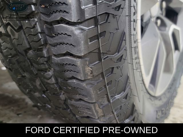 Used 2021 Chevrolet Silverado 1500 LT w/ Convenience Package II AWD/4WD image 11