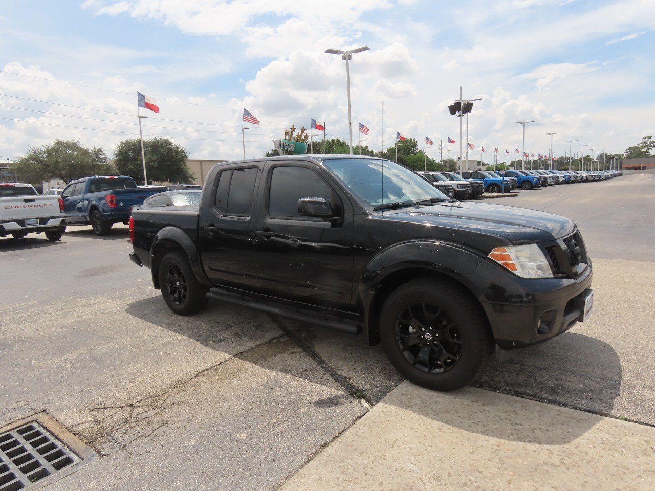 Used 2020 Nissan Frontier SV w/ Midnight Edition Floor Mats RWD image 7