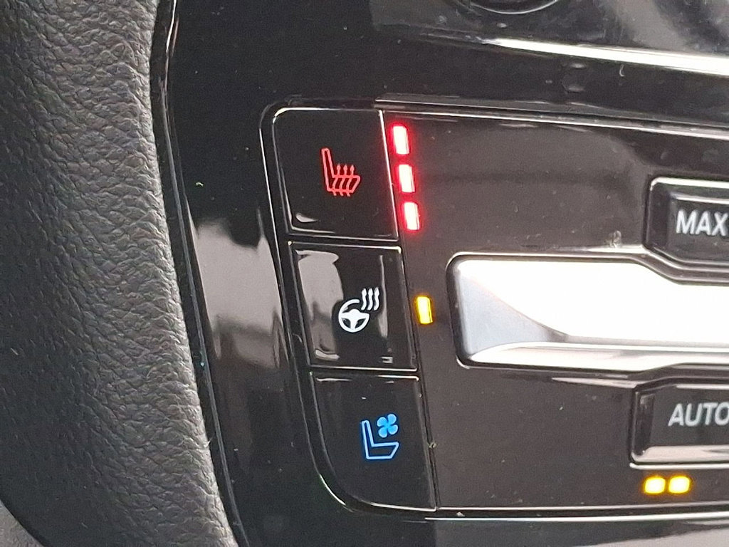 Certified 2022 Ford Explorer Limited w/ Equipment Group 301A image 24