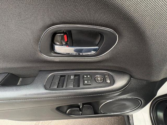 Used 2021 Honda HR-V EX image 19