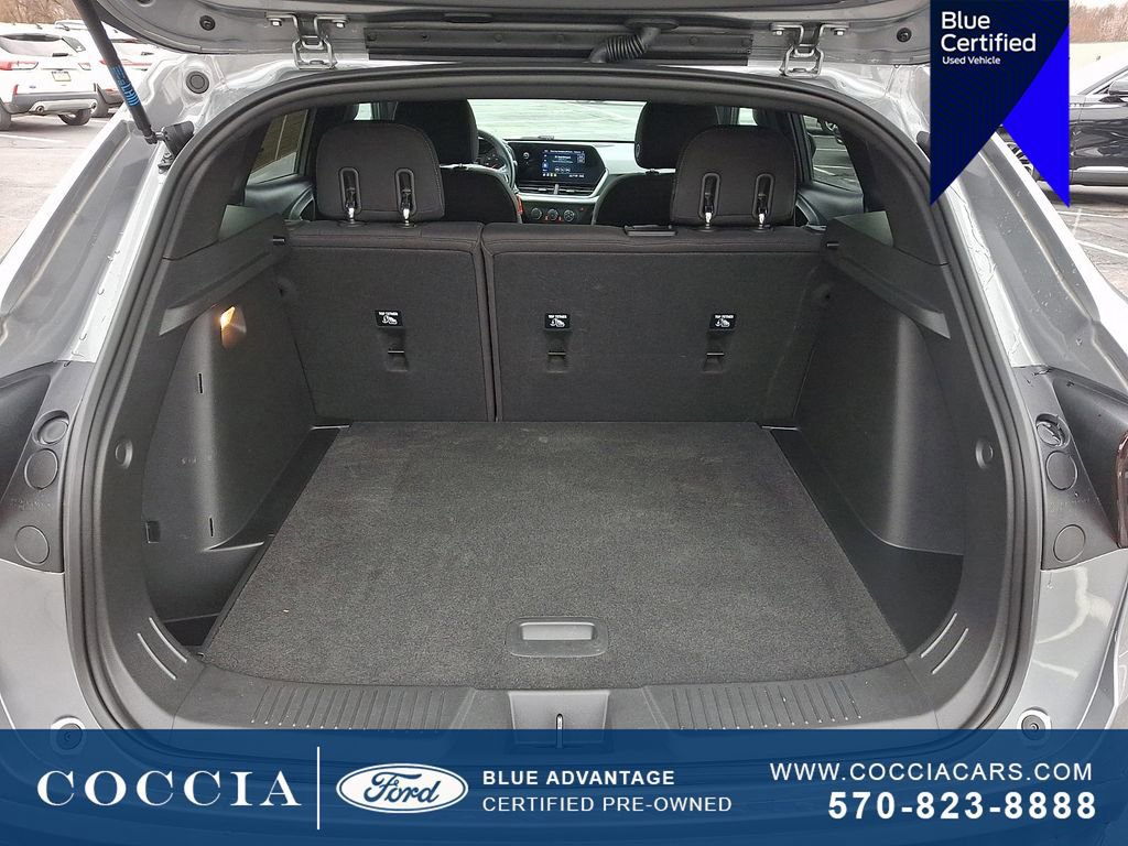 Used 2024 Chevrolet Trax RS w/ Driver Confidence Package image 28