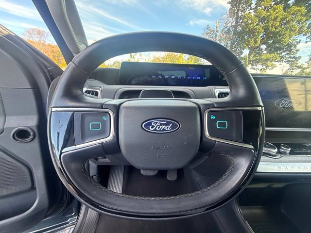 Certified 2025 Ford Expedition Platinum AWD/4WD image 19