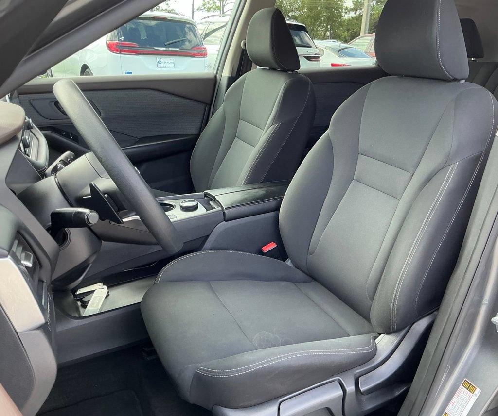 Used 2023 Nissan Rogue S AWD/4WD image 25