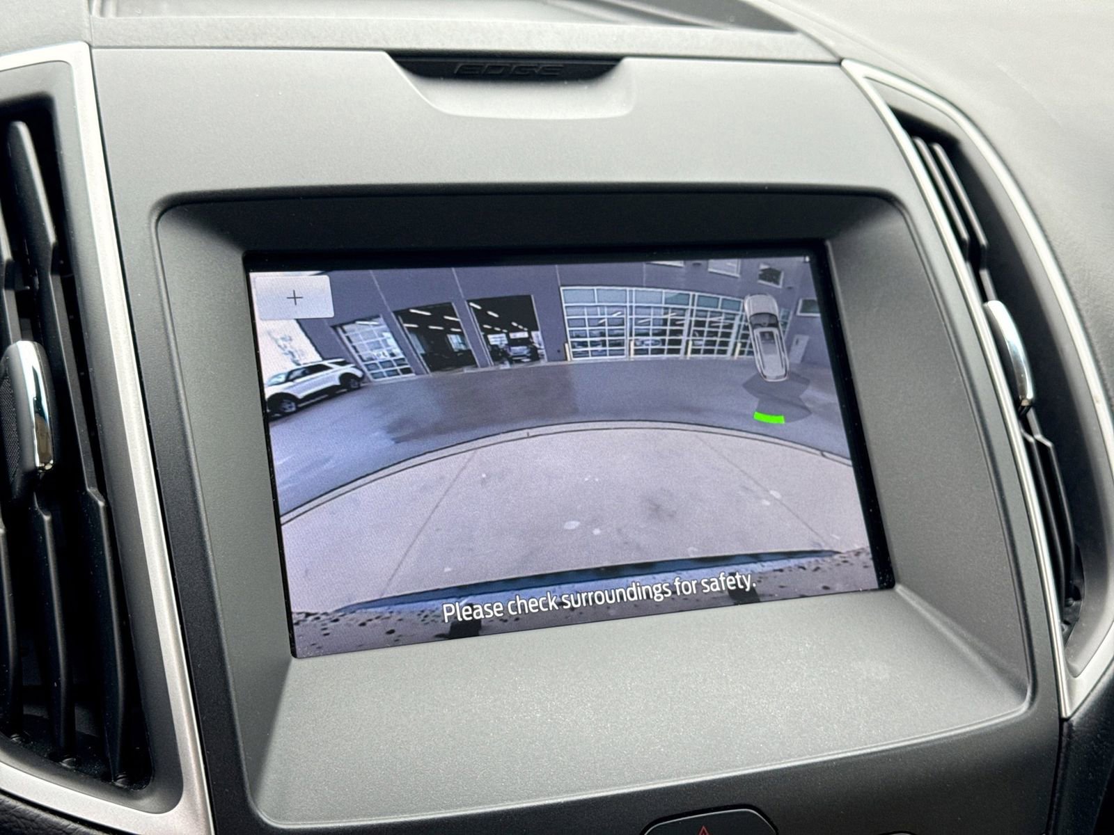Certified 2020 Ford Edge SEL FWD image 28