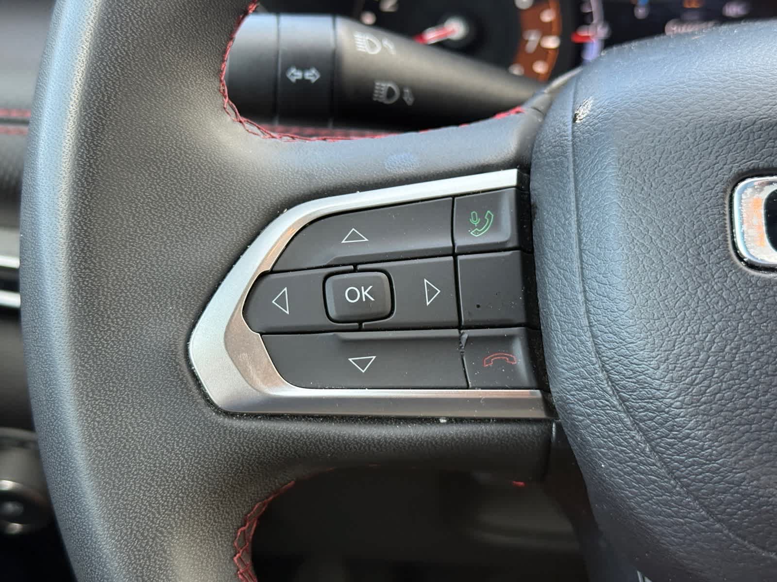 Used 2024 Jeep Compass Trailhawk AWD/4WD image 15