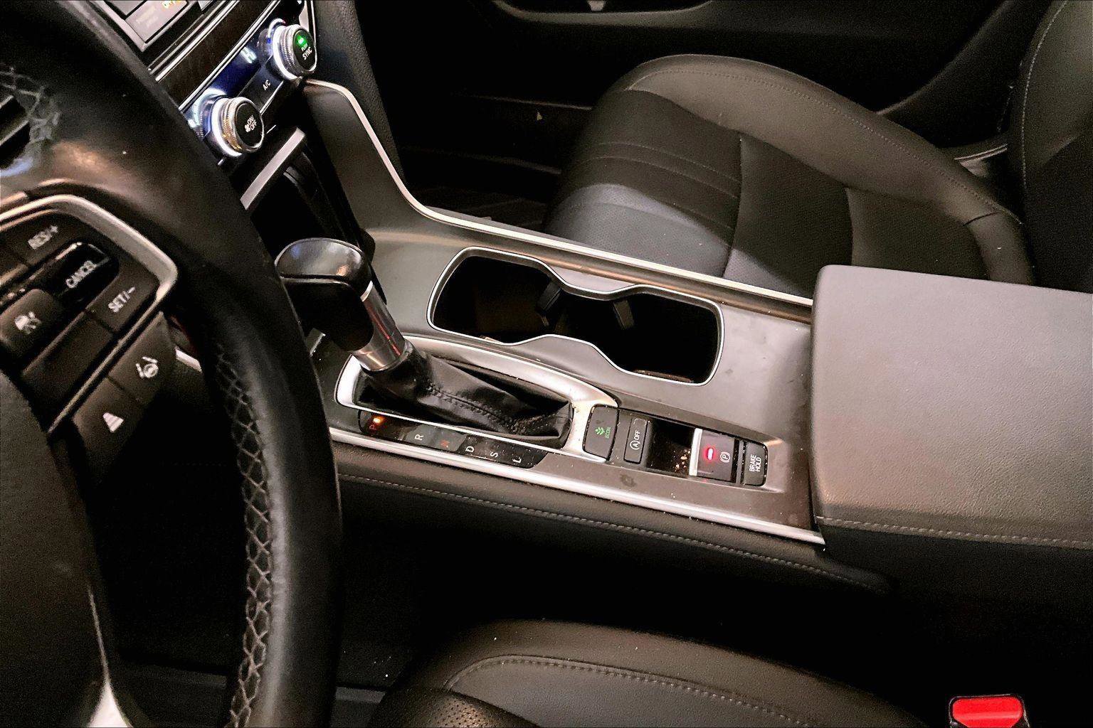 Used 2022 Honda Accord EX-L image 16