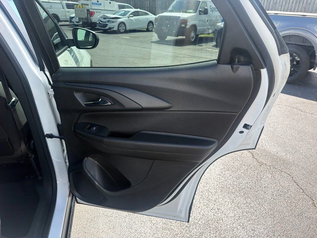 Used 2021 Chevrolet TrailBlazer LS FWD image 47