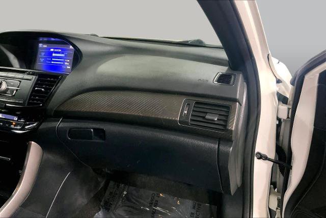 Used 2017 Honda Accord Sport image 19