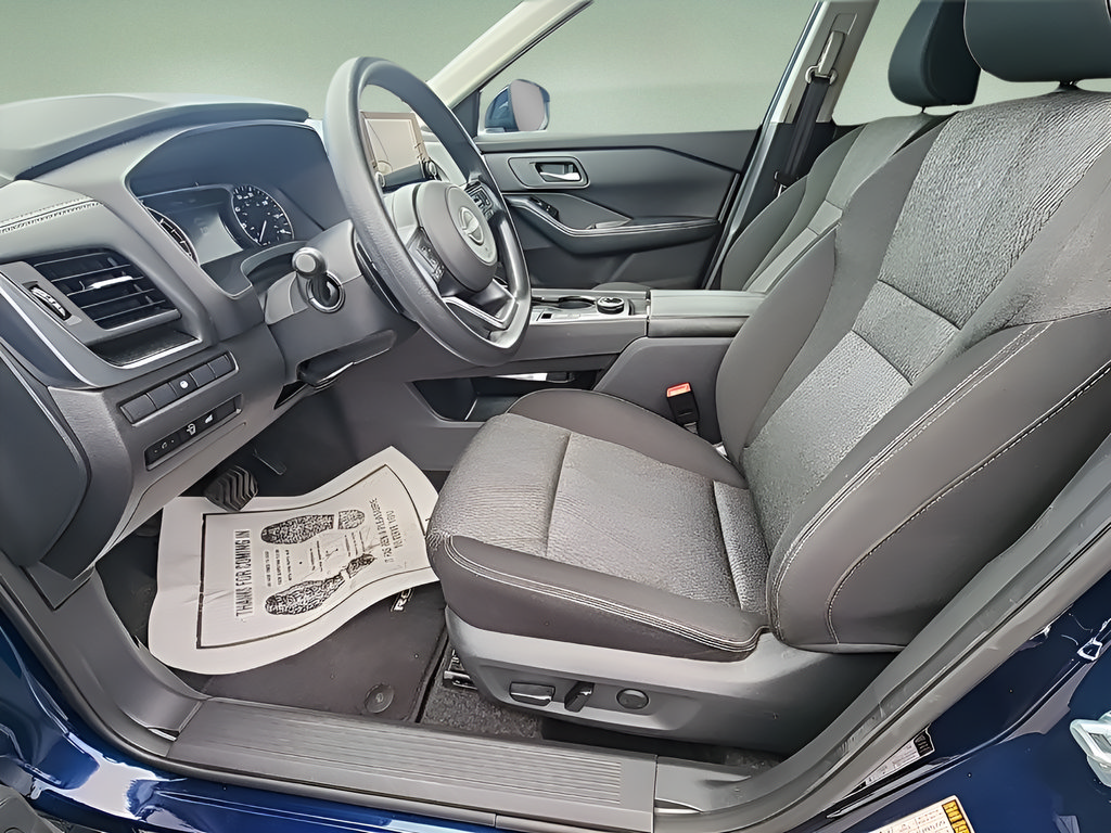 Used 2024 Nissan Rogue SV AWD/4WD image 26