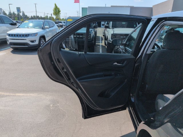Used 2020 Chevrolet Equinox LT w/ Driver Convenience Package AWD/4WD image 22