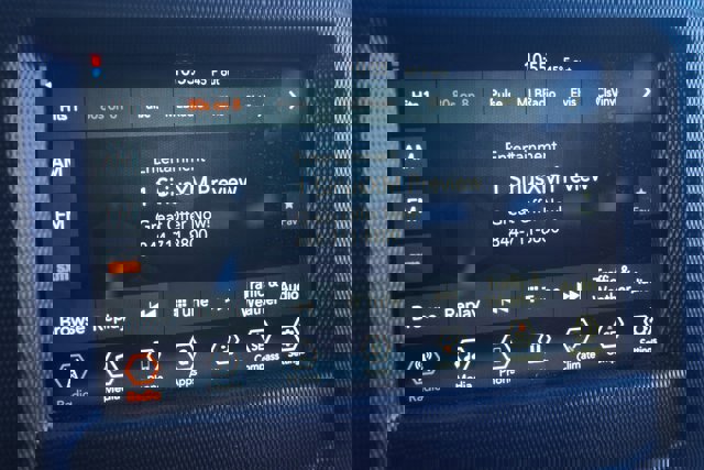 Used 2023 Jeep Wrangler Unlimited Sport image 25