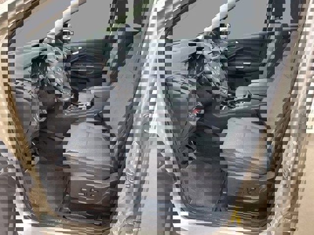 Certified 2017 Ford Escape SE w/ SE Cold Weather Package image 2