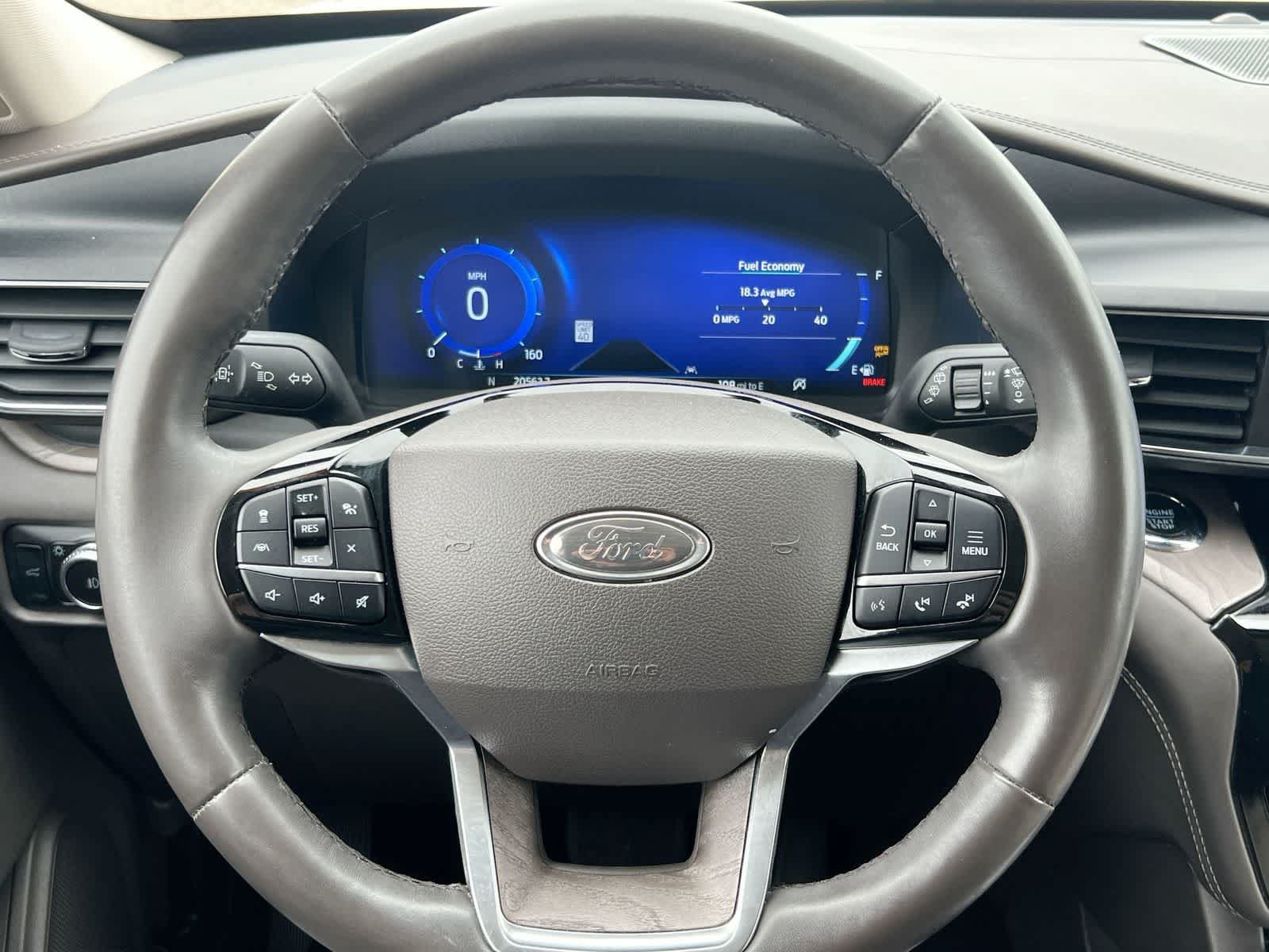 Certified 2023 Ford Explorer Platinum w/ Technology Package AWD/4WD image 22