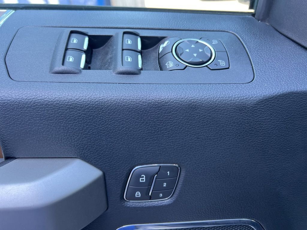 Certified 2019 Ford F150 Lariat w/ Equipment Group 502A Luxury image 24