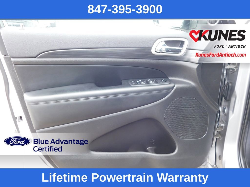 Used 2020 Jeep Grand Cherokee Laredo image 19