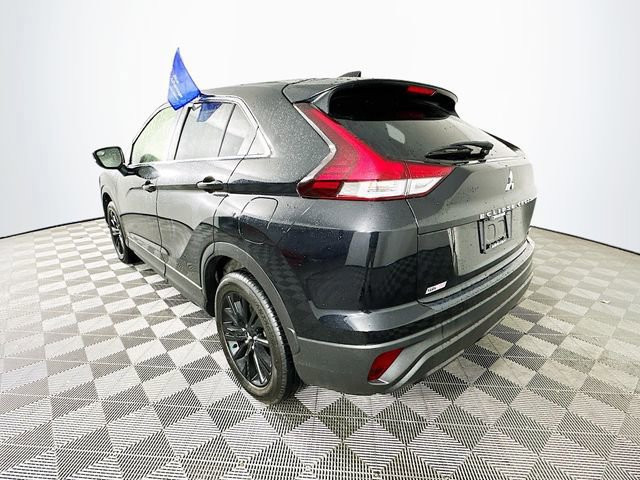 Used 2023 Mitsubishi Eclipse Cross LE image 3