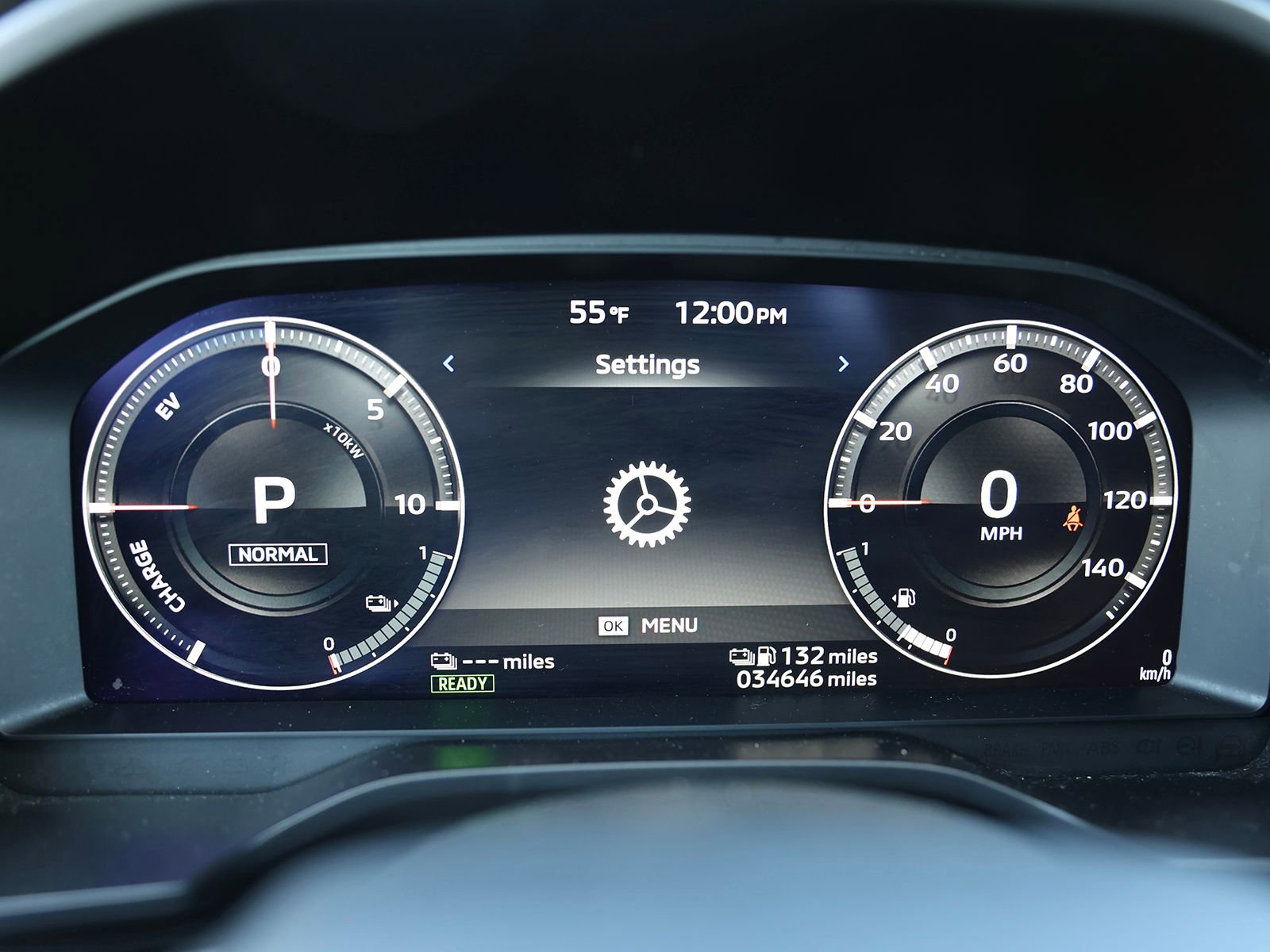 Used 2024 Mitsubishi Outlander 4WD Plug-In Hybrid image 41